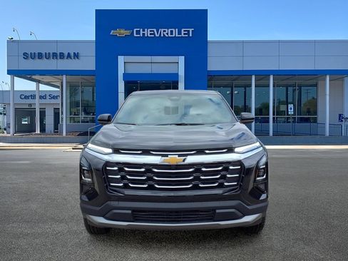 New 2026 Chevrolet Equinox LT w/ Convenience Package II FWD image 2