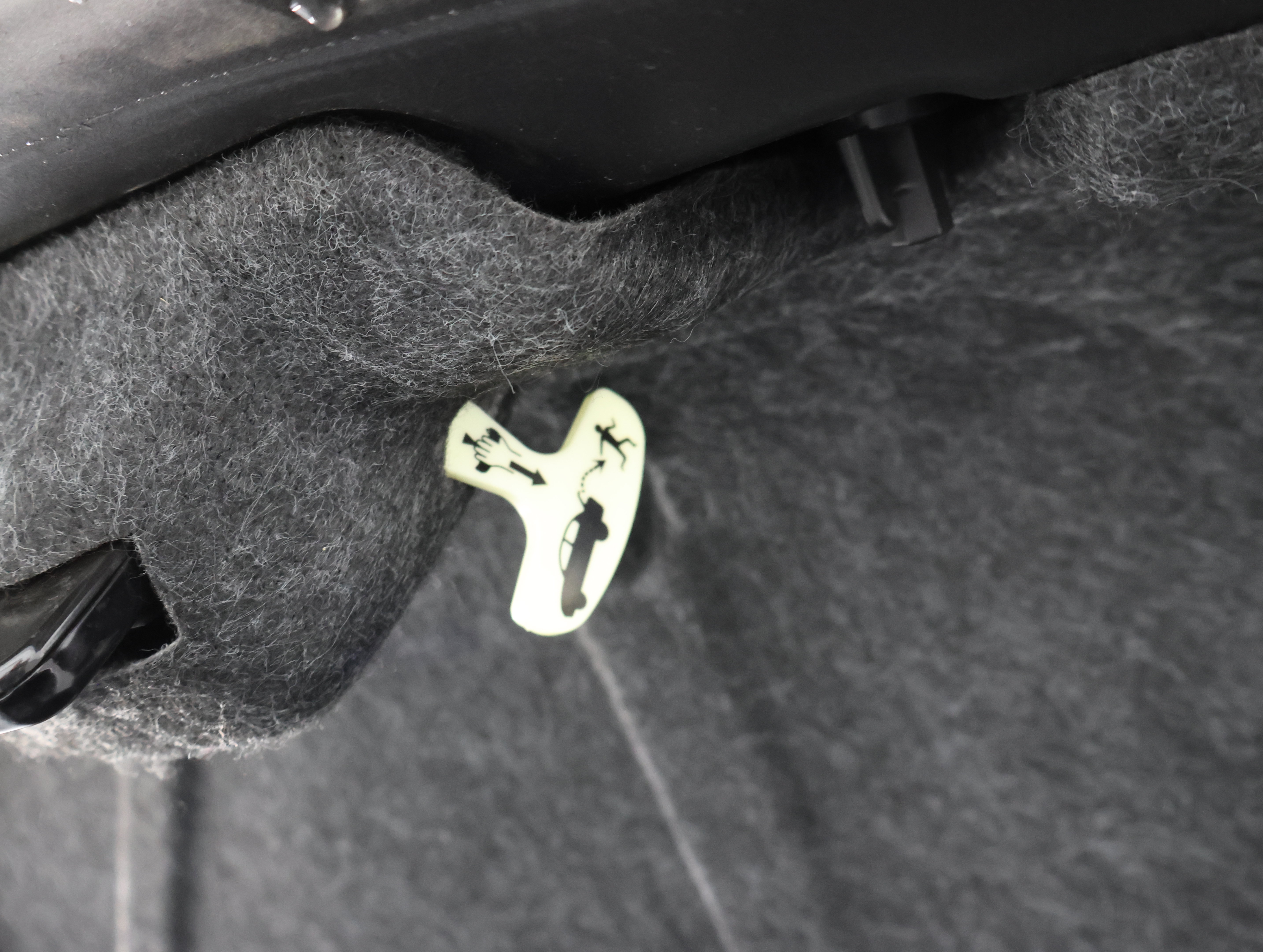 Used 2018 Dodge Challenger GT AWD/4WD image 30