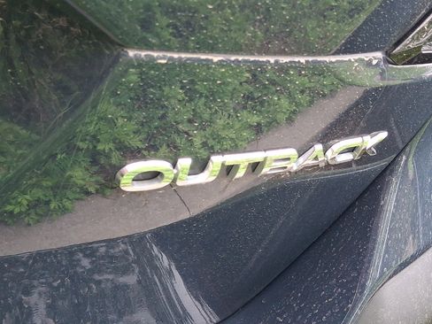 Used 2024 Subaru Outback Premium AWD/4WD image 5