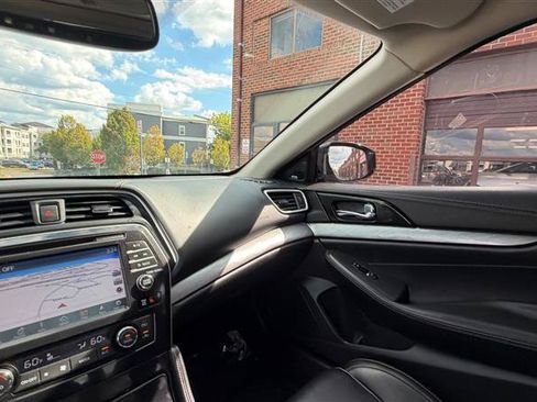 Used 2018 Nissan Maxima 3.5 SL FWD image 38