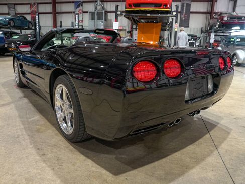 Used 2003 Chevrolet Corvette Convertible w/ Preferred Equipment Group1 RWD image 6