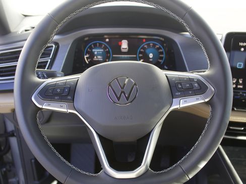 New 2026 Volkswagen Atlas Cross Sport SE AWD/4WD image 15