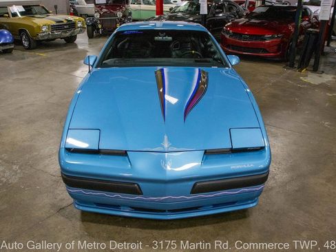 Used 1988 Pontiac Firebird Formula image 11