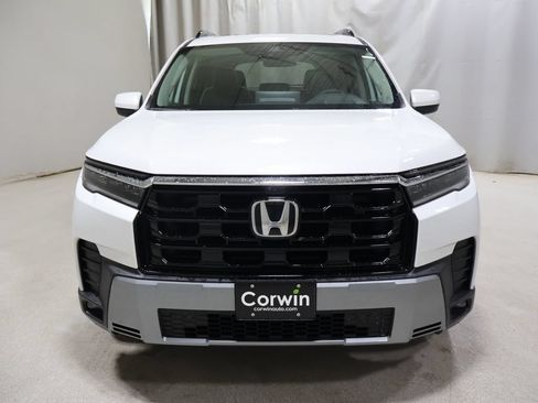 New 2026 Honda Pilot Elite image 2