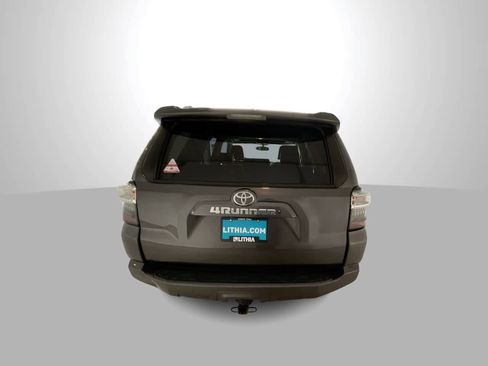 Used 2018 Toyota 4Runner SR5 Premium AWD/4WD image 7