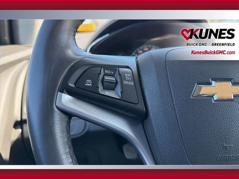 Used 2018 Chevrolet Trax LT w/ LT Convenience Package image 21