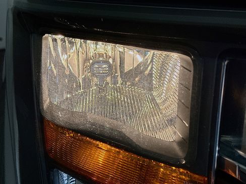 Used 2023 Ford F150 XLT image 9