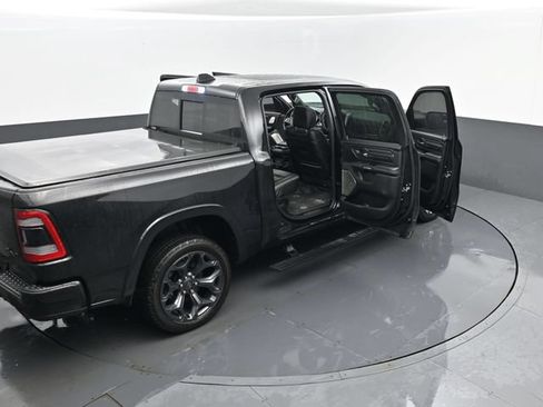 Used 2020 RAM 1500 Limited w/ Black Appearance Package AWD/4WD image 26