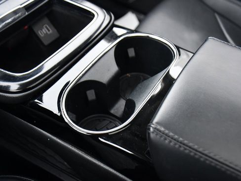 Used 2022 Lincoln Nautilus Reserve image 32