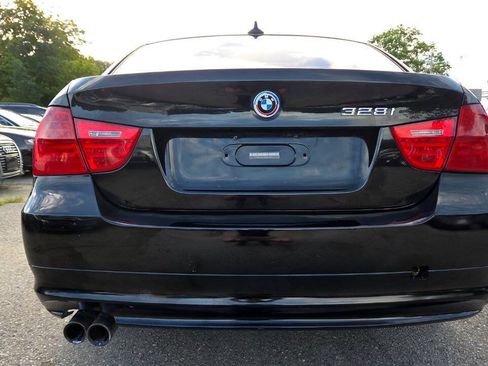 Used 2011 BMW 328i xDrive Sedan AWD/4WD image 14