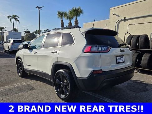Used 2019 Jeep Cherokee Latitude Plus image 5