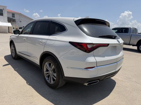Used 2024 Acura MDX SH-AWD image 2