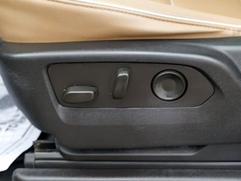 Used 2023 Chevrolet Tahoe Premier image 24