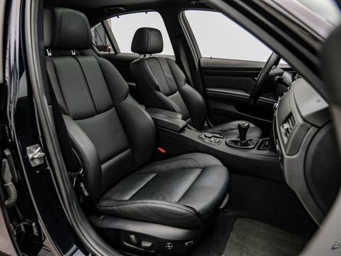 Used 2011 BMW M3 Sedan RWD image 50