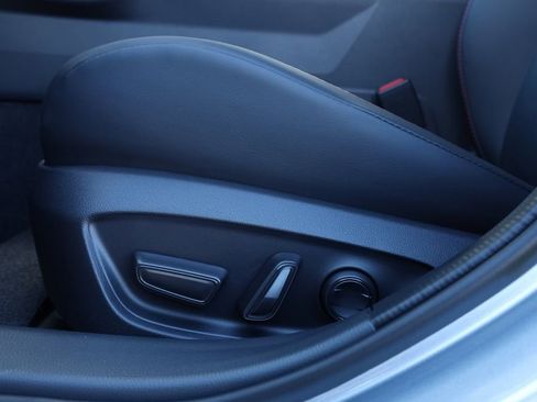 New 2026 Toyota Prius Plug-In Hybrid FWD image 19