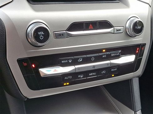 Used 2022 Ford Explorer XLT w/ Class IV Trailer Tow Package image 19