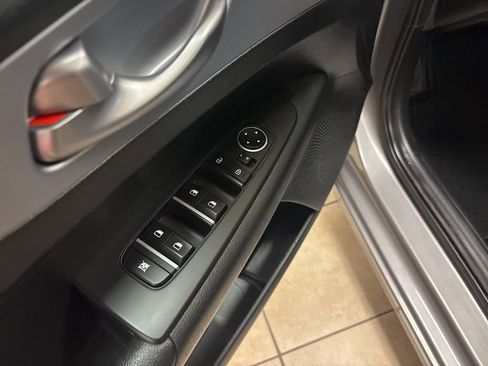 Used 2023 Kia Forte LXS w/ LXS Technology Package FWD image 17