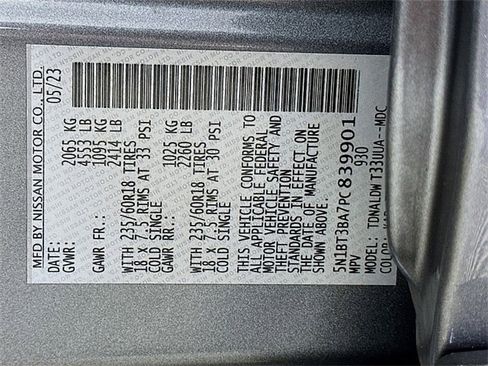 Used 2023 Nissan Rogue SV image 30