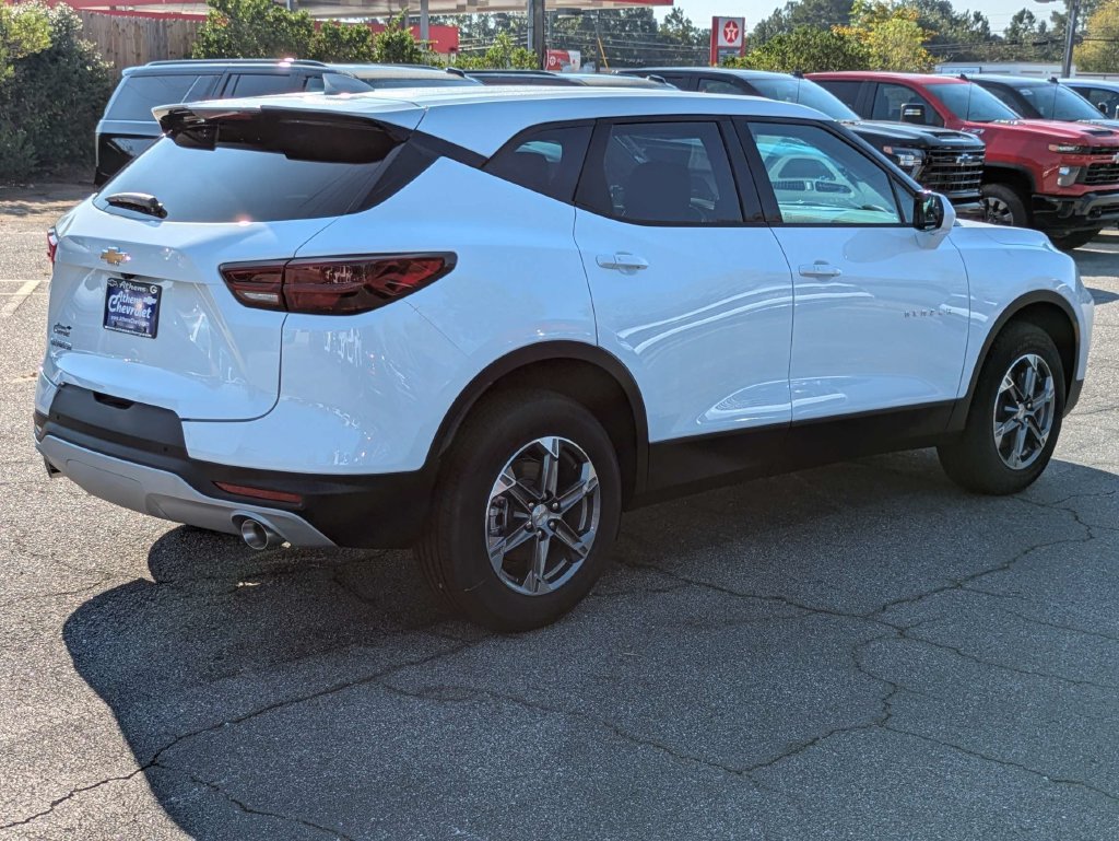 New 2026 Chevrolet Blazer LT FWD image 4