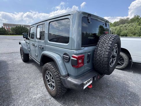 Used 2026 Jeep Wrangler Unlimited Rubicon AWD/4WD image 2