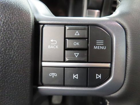 Used 2025 Ford F150 Lariat AWD/4WD image 46