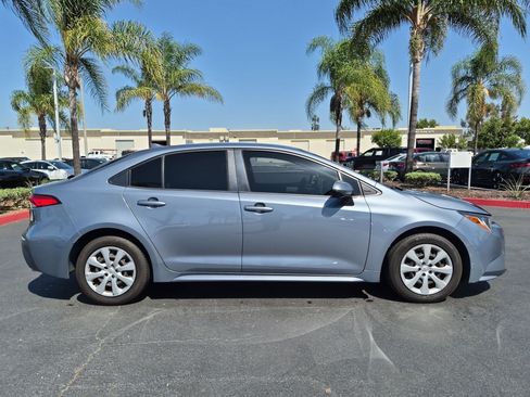 Used 2021 Toyota Corolla LE w/ Carpet Mat Package (TMS) FWD image 11