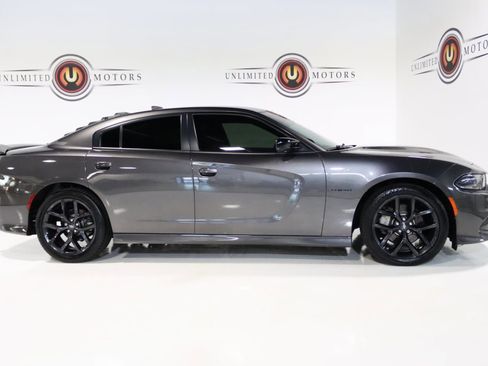 Used 2022 Dodge Charger R/T w/ Blacktop Package image 36