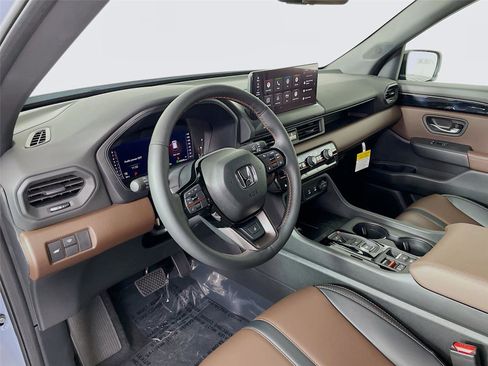 New 2026 Honda Pilot TrailSport image 13