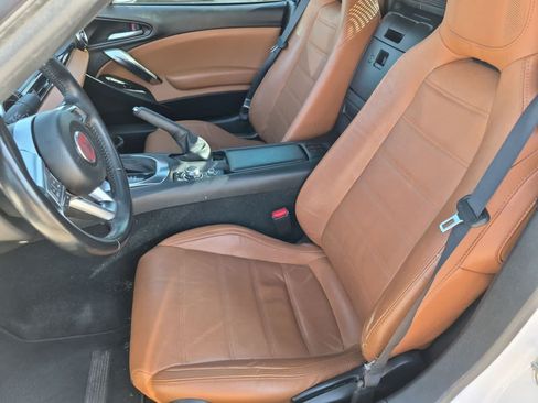 Used 2017 FIAT 124 Spider Lusso RWD image 16