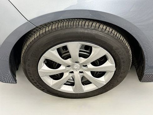 Used 2024 Toyota Corolla LE FWD image 15