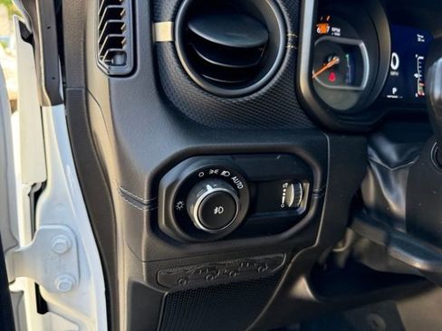 Used 2024 Jeep Wrangler Unlimited Rubicon 392 AWD/4WD image 29