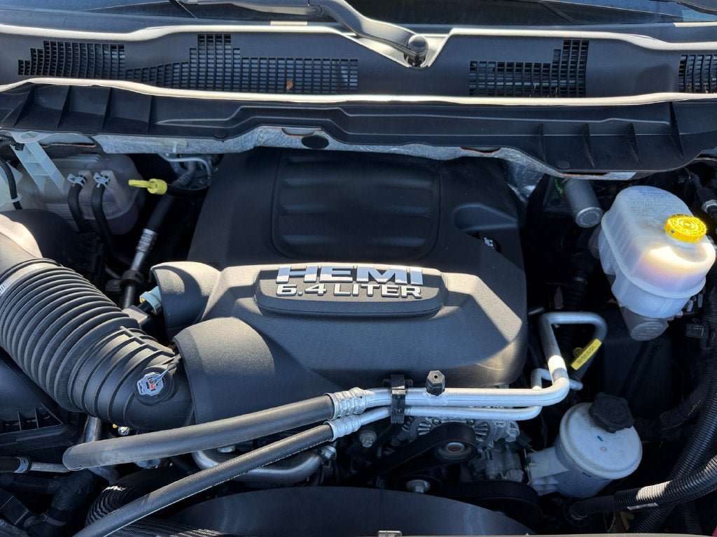 Used 2017 RAM 2500 Tradesman w/ Chrome Appearance Group AWD/4WD image 31
