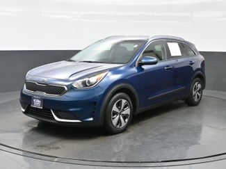 Used 2017 Kia Niro LX video 2