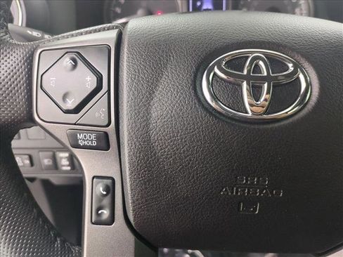 Used 2021 Toyota Tacoma TRD Off-Road AWD/4WD image 29