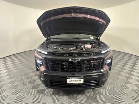 Used 2024 Chevrolet Traverse RS AWD/4WD image 39