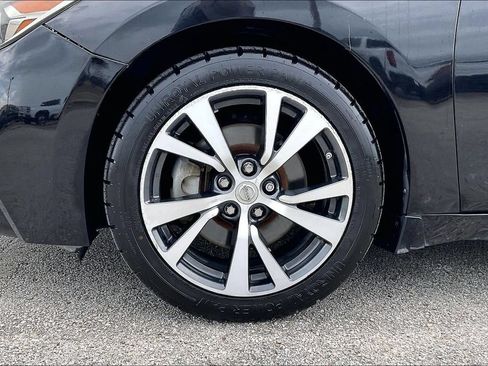Used 2017 Nissan Maxima 3.5 SV FWD image 35