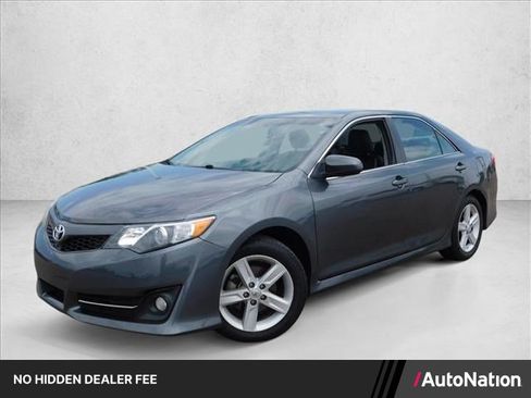 Used 2014 Toyota Camry SE w/ Fleet Convenience Package FWD image 1