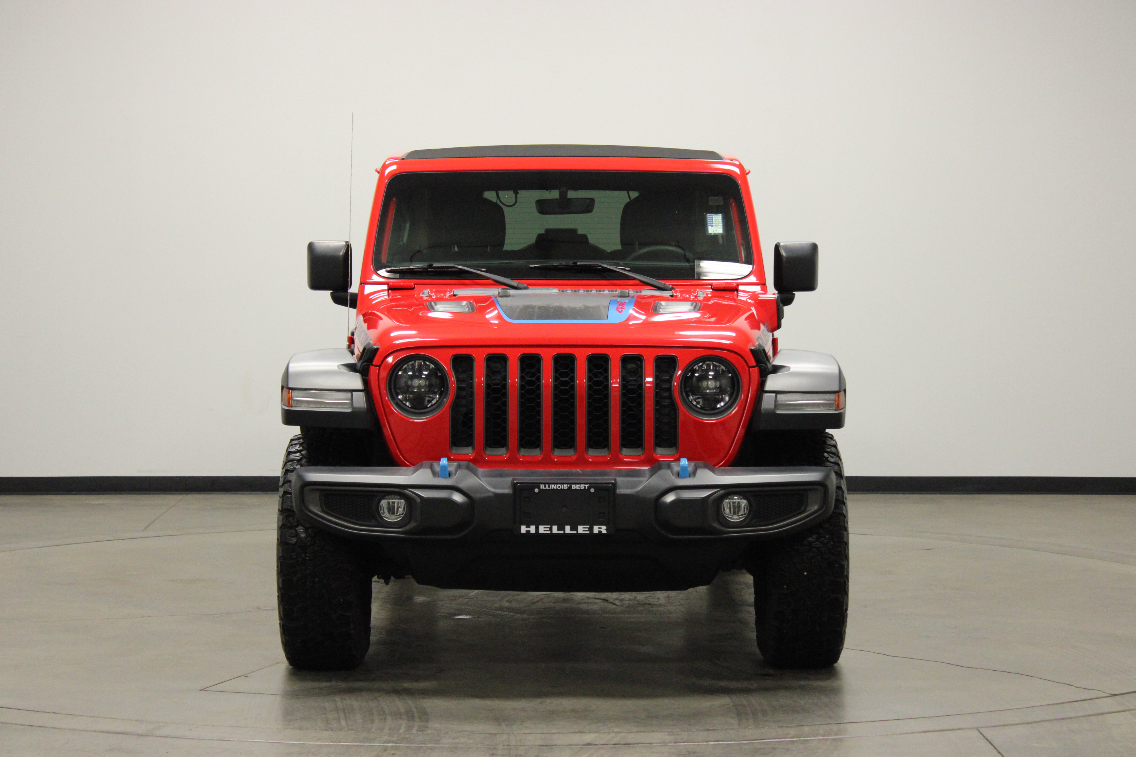 Used 2023 Jeep Wrangler Unlimited Rubicon 4xe w/ Safety Group AWD/4WD image 3