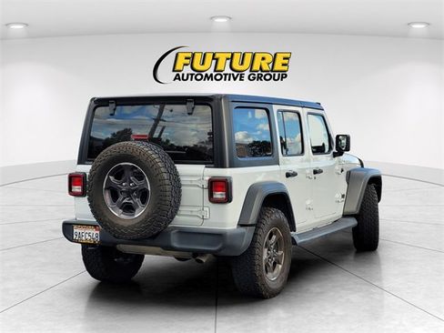 Used 2022 Jeep Wrangler Unlimited Sport image 7