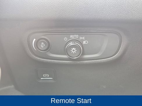 Used 2020 GMC Terrain SLE w/ Driver Convenience Package FWD image 25