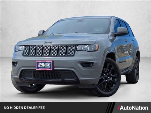 Used 2022 Jeep Grand Cherokee Laredo X AWD/4WD image 1