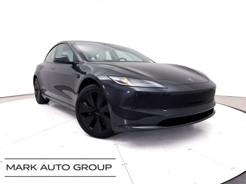 Used 2025 Tesla Model 3 Long Range RWD image 1