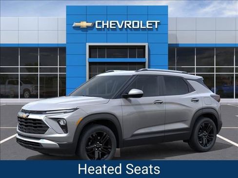 New 2026 Chevrolet TrailBlazer LT FWD image 2