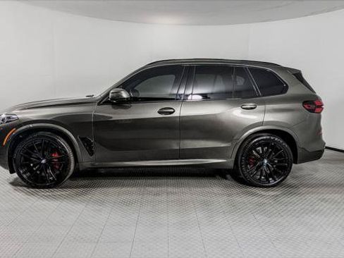 Used 2024 BMW X5 sDrive40i w/ Executive Package RWD image 3