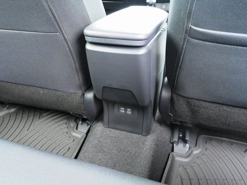 New 2026 Toyota Prius LE image 14