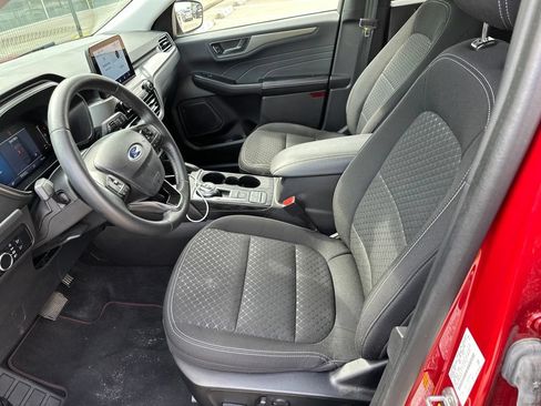 Used 2023 Ford Escape Active FWD image 3