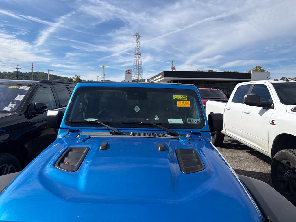 Used 2024 Jeep Wrangler Unlimited Rubicon w/ Safety Group AWD/4WD image 13