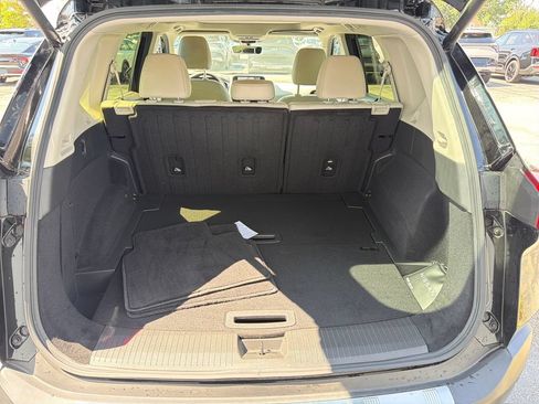 Used 2023 Nissan Rogue SL w/ SL Premium Package FWD image 30