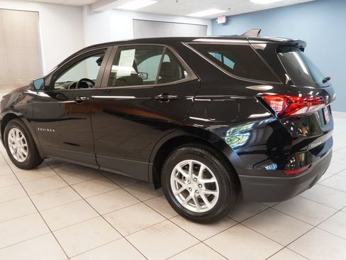 Used 2024 Chevrolet Equinox LS FWD image 7
