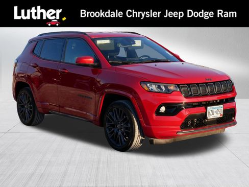 Used 2022 Jeep Compass Limited image 1
